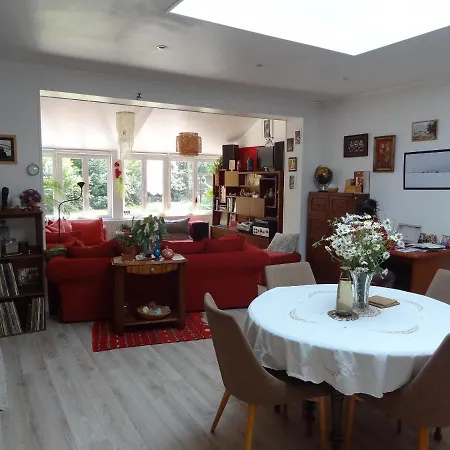 Les De La Foret Bed & Breakfast